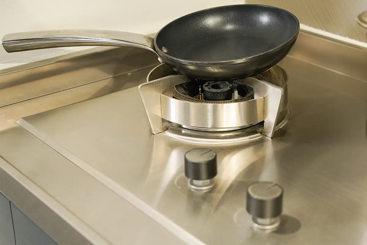 stainless-steel-kitchen-gas-burner-integrated-cooktop