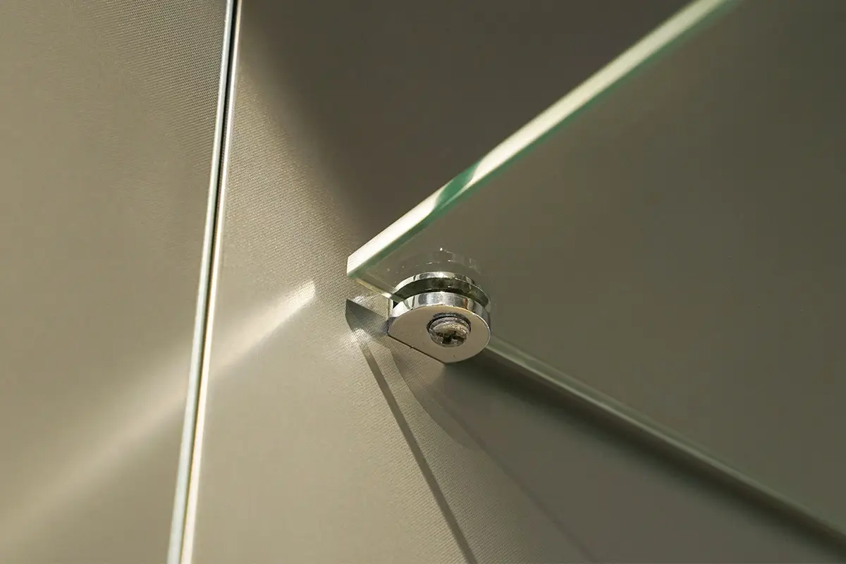 stainless-steel-kitchen-glass-shelf-bracket-detail-10