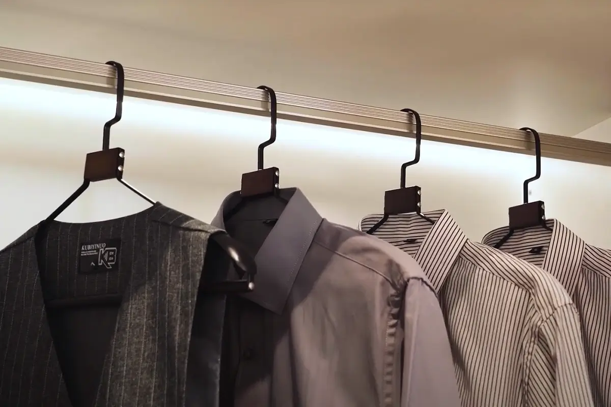 wardrobe inner 02 (1)